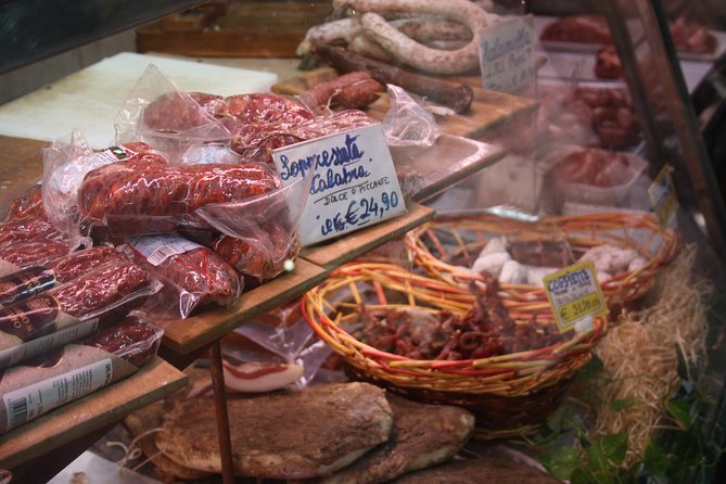 Tasty Trastevere Street Food Tour in Rome From Tiberine Island to Ponte Sisto - Historic Sites Along the Way