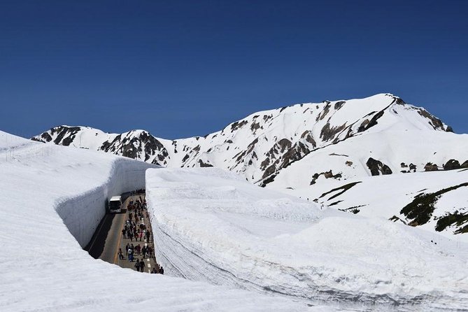 Tateyama Kurobe Snow Valley Walk! Hida Takayama & Shirakawa-go - Hida Takayama Historic Town