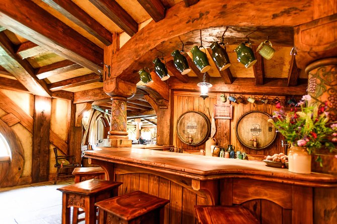 Tauranga-Hobbiton-Rotorua : Movie Set & Geysers: Private Tour. - Inclusions and Exclusions