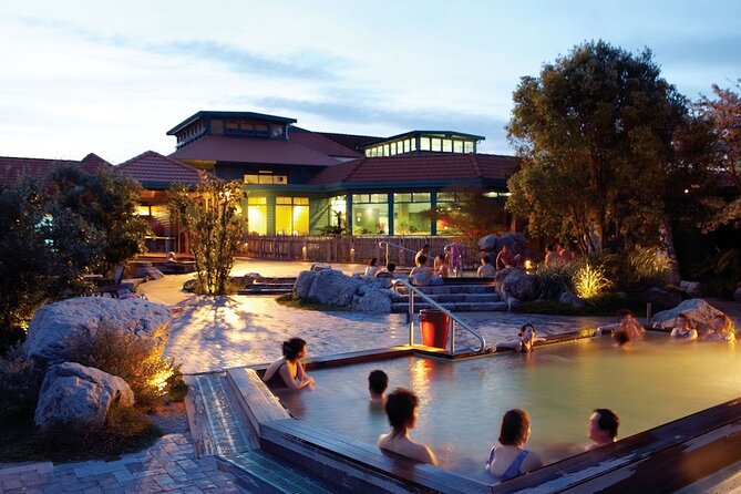 Tauranga-Rotorua: Spa Pools & Te Puia Geysers: Private Tour. - Booking and Cancellation Policy