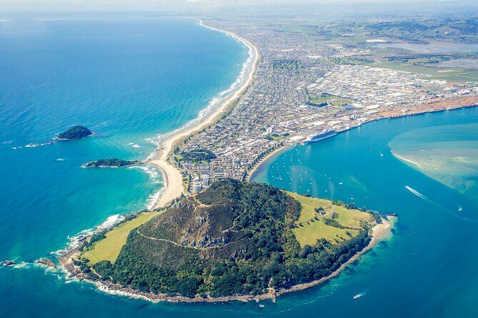 Tauranga Scenic Flights 30 Minute Flight over Mount Maunganui - Discovering New Zealand from the Sky: A Review of Tauranga Scenic Flights 30-Minute Overflight of Mount Maunganui
