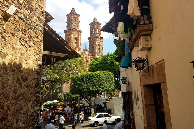 Taxco Best Seller Full Day Thorough Experience Breakfast & Lunch - Informative Commentary