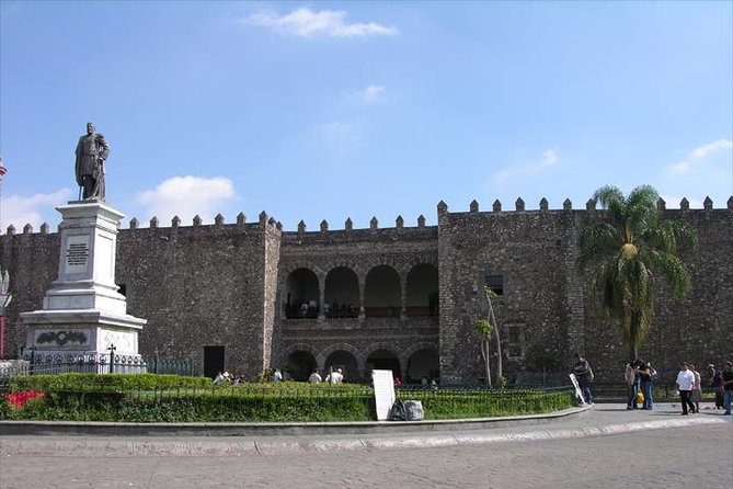 Taxco the Silver Town With Stop in Cuernavaca - Exploring Cuernavaca