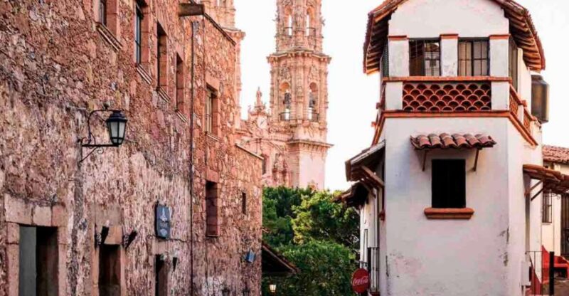Taxco Tour From Mexico City: & Xochicalco Pyramids - Itinerary and Experience