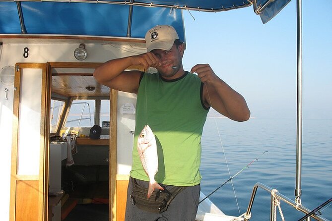 Taxi Boat Kormat - Scenic Sailing Adventures