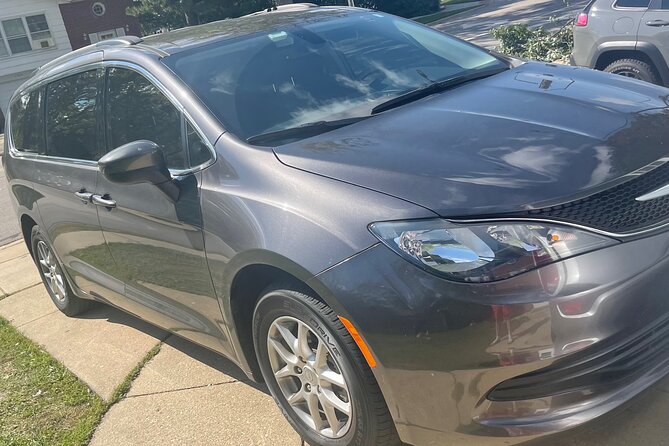 Taxi From-To Ohare Airport - Chicago Downtown With Easy Pick up - Pickup and Communication