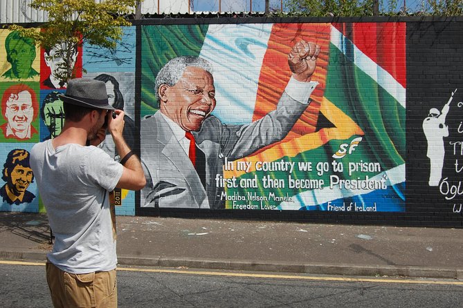 Taxi Tours Belfast Famous Cab 2hr Private the Troubles Tour - Political Perspectives Explored