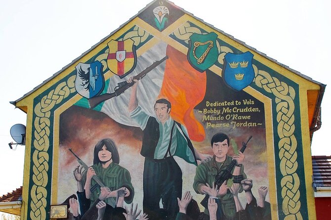 Taxi Tours Belfast Famous Cab 2hr Private the Troubles Tour - Visiting the Peace Wall