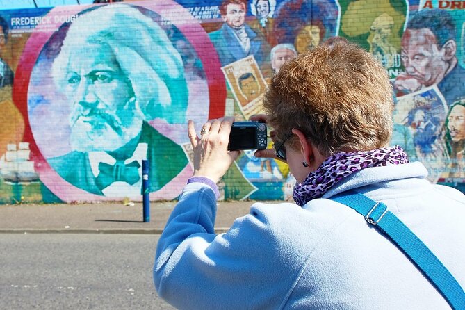 Taxi Tours Belfast Famous Cab 2hr Private the Troubles Tour - Sensitive and Complex History
