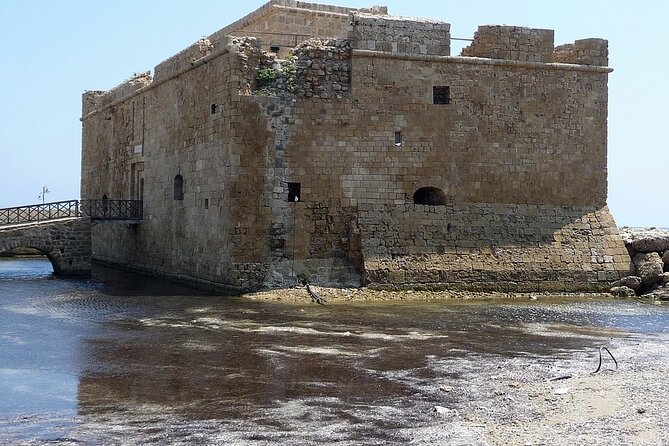 Taxi Transfer From Larnaca Airport to Any Hotel in Paphos up to 6 Passengers - Included in the Transfer