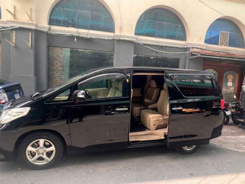 Taxi Transfer From Phnom Penh Hotel to Siem Reap City Hotel - Stops and Amenities