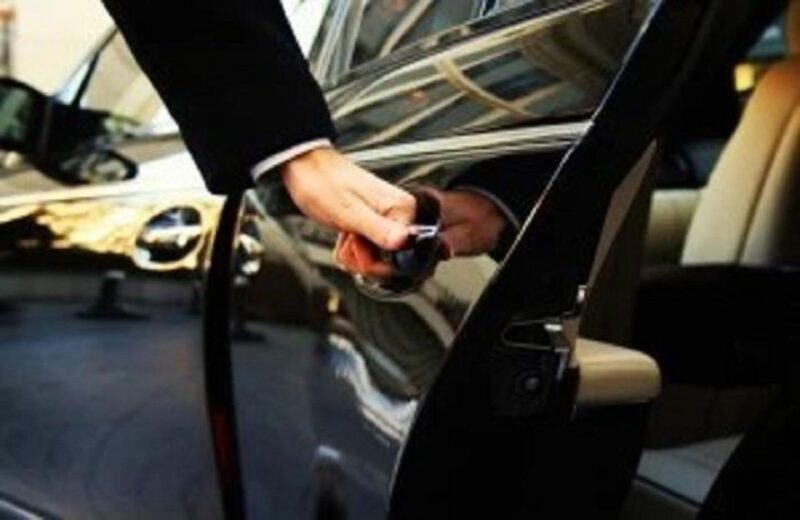 Taxi Transfer Service From Catania Airport/City to Scicli - Vehicle and Amenities