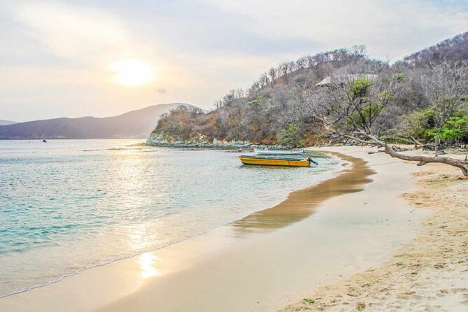 Tayrona Park - Cristal Beach - Punctuality and Organization Highlights