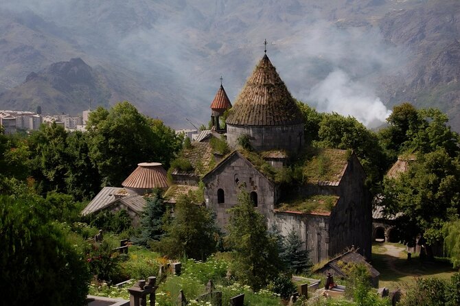 Tbilisi Armenia Group Day Tour With Guide - Key Points
