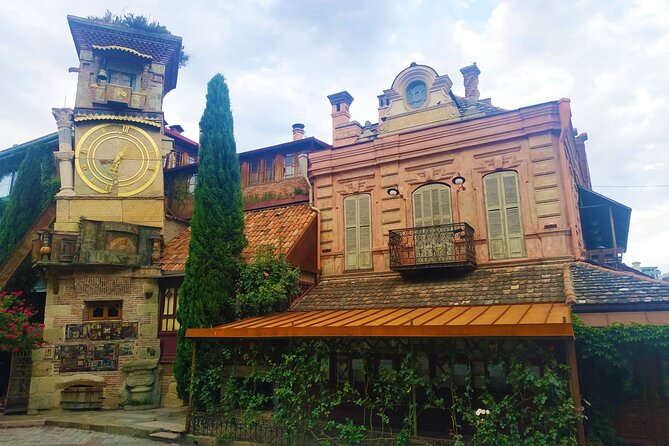 Tbilisi Walking Tour With Cable Car, Wine Tasting & Bread Bite - Cable Car Ride