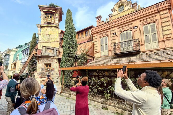 Tbilisi Walking Tour With Cable Cars, Wine Tasting and Traditional Bakery - Exploring the Old Fortress
