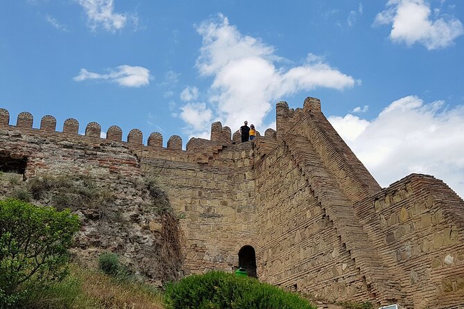 Tbilisi Walking Tour With Cable Cars, Wine Tasting and Traditional Bakery - Experiencing the Aerial Tramway