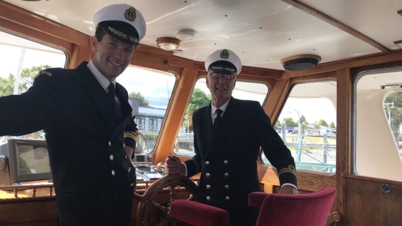 Te Anau: Evening Scenic Cruise - Included Amenities