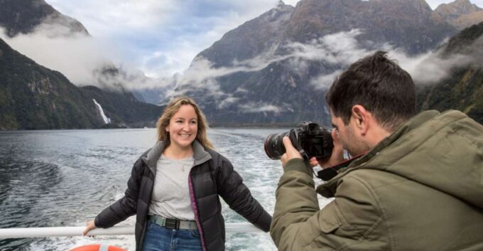 Te Anau: Full-Day National Park Tour With Cruise and Lunch - Wildlife Viewing Opportunities