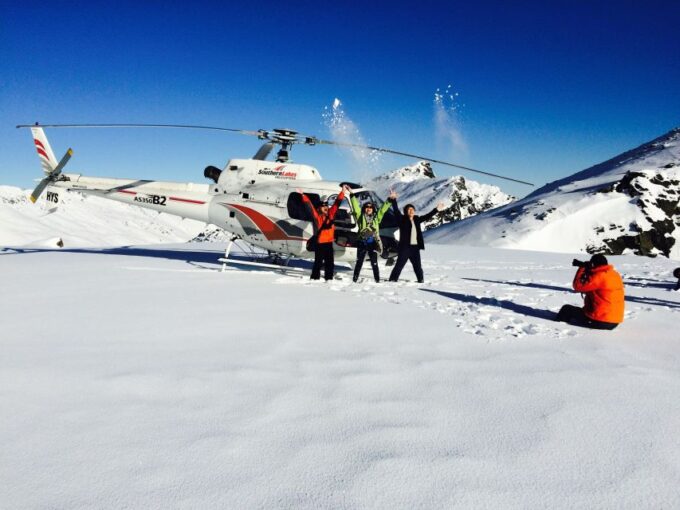 Te Anau: Milford Sound Scenic Flight With Lakeside Landing - Reserve and Pay Later