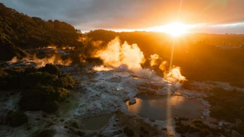 Te Puia: Te P Indigenous Combo - Tour, Dinner + Haka - What Travelers Are Saying