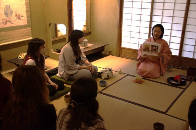 Tea Ceremony at a Café With 120 Years of History - Key Points