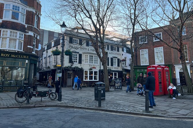 Ted Lasso Filming Locations Half-Day Tour - Traveler Reviews