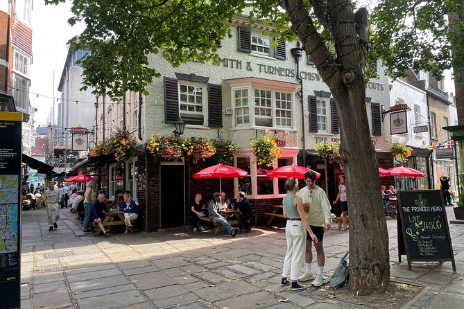 Ted Lasso Tour of Richmond - One Paved Court