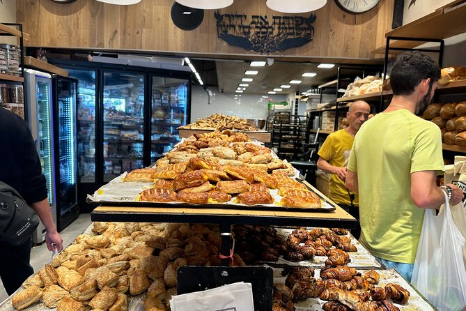 Tel Aviv: Carmel Market Food Tasting (Shuk HaCarmel) - Exploring Carmel Market