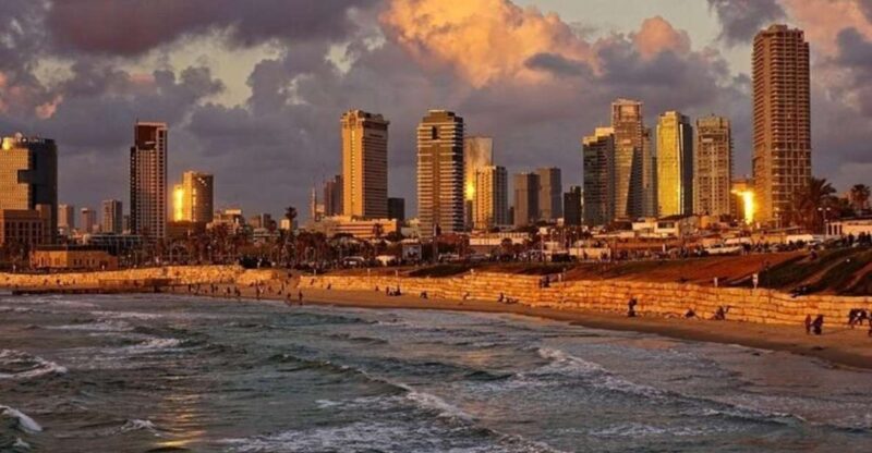 Tel Aviv : Must-See Attractions Private Walking Tour - Tour Experience