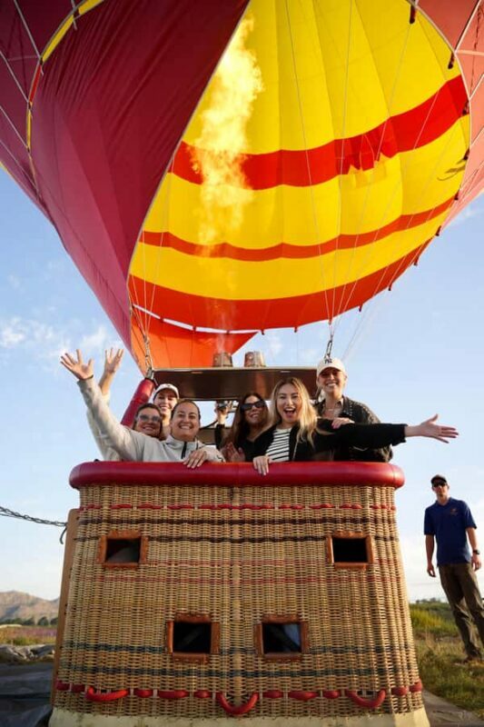 Temecula: Sunrise Hot Air Balloon Ride with Champagne - Key Points