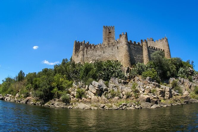 Templars Private Tour: From Lisbon to Tomar & Almourol Castle - Quick Points