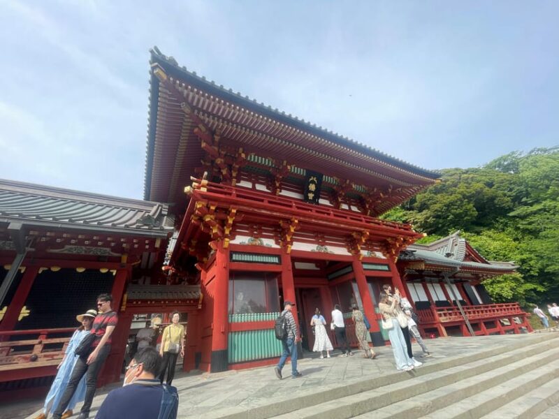Temple Tour in Kamakura, The Samurai Capital - Tsurugaoka Hachimangu Shrine
