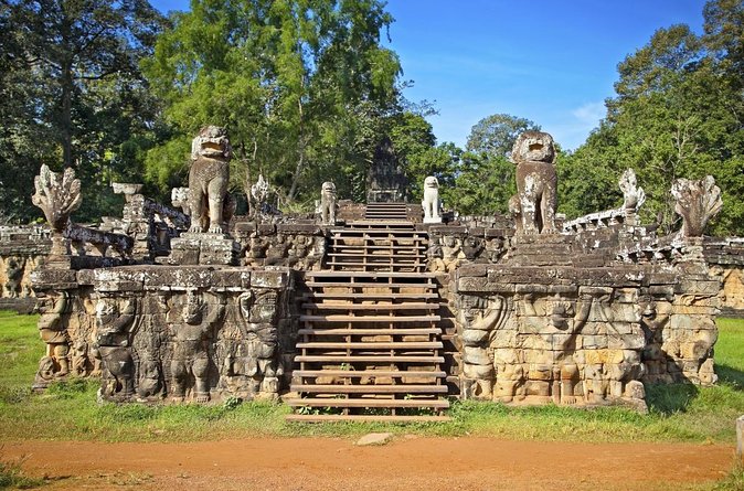 Temples With Sunrise Adventure- Private Tour - Key Points