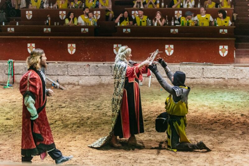 Tenerife: Castillo San Miguel Medieval Show With Dinner - Venue and Setting Details