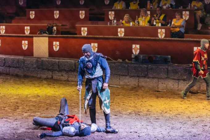Tenerife: Castillo San Miguel Medieval Show With Dinner - Booking and Payment Information