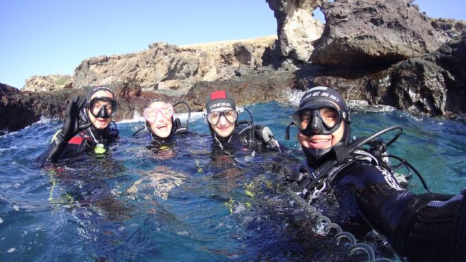 Tenerife: Discover Scuba Diving With Free Photos - Frequently Asked Questions