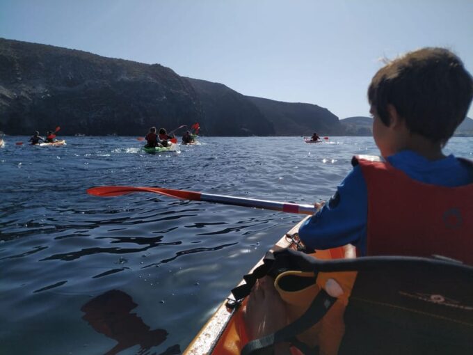 Tenerife Exclusive Small Group Kayaking Tour With Snorkeling - Group Size and Languages