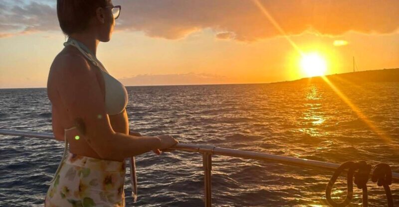 Tenerife: Sunset Catamaran Tour With Transfer, Buff & Drinks - Key Points