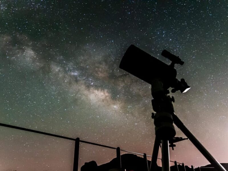 Tenerife: Teide Stargazing With an Astrophysicist - Observing the Night Sky Through a High-End Telescope
