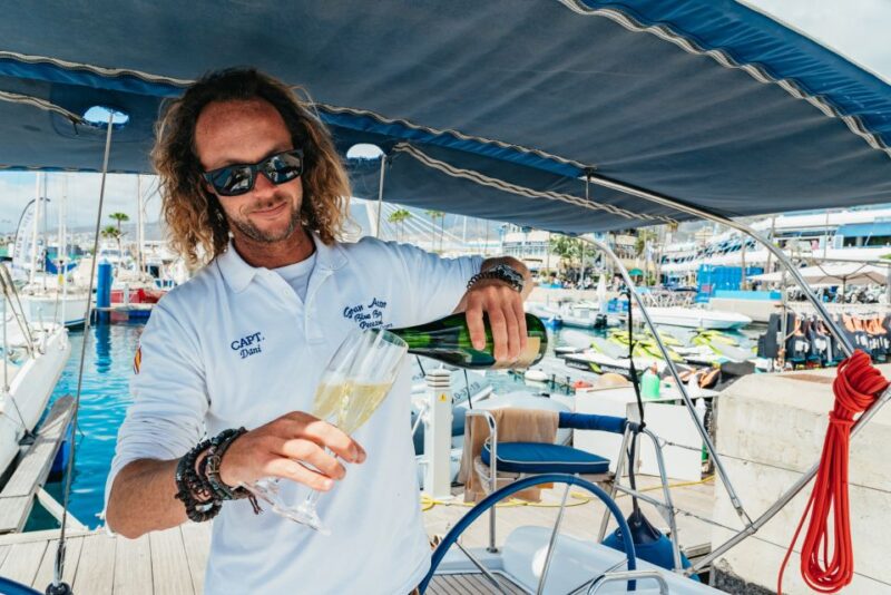 Tenerife: Whale & Dolphin Watching With Drinks and Snacks - Highlights