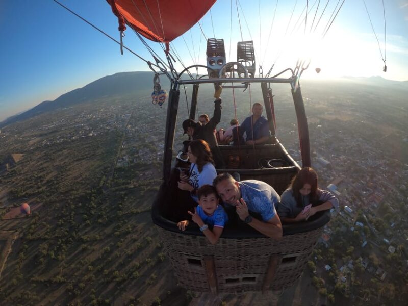 Teotihuacan: Hot Air Balloon Flight With Incredible Views From Above - Breathtaking Panoramic Views