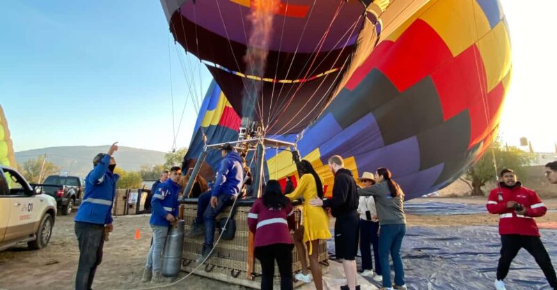 Teotihuacan Hot Air Balloon Ride, Breakfast and Transportation Included - Key Points