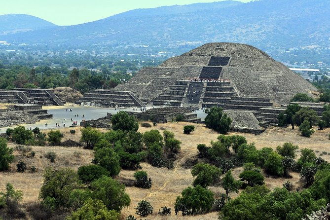 Teotihuacan Piramids and Shrine of Guadalupe Without Lunch From Mexico City - Tour Itinerary