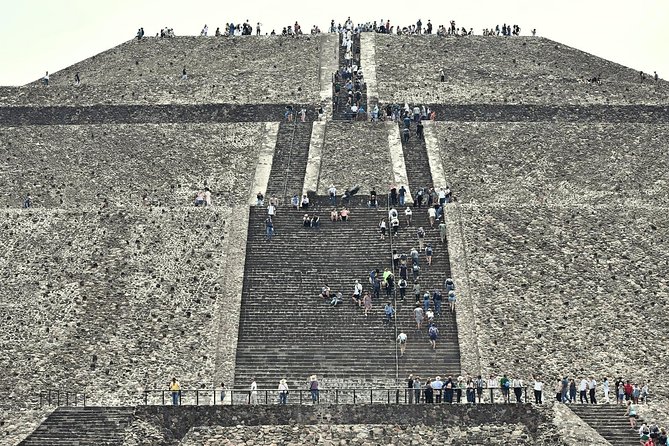 Teotihuacan Piramids and Shrine of Guadalupe Without Lunch From Mexico City - Traveler Reviews