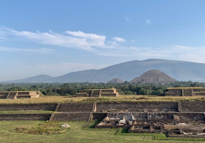 Teotihuacan: Private Tour With Archaeologist + VR Experience - Specialized Archaeological Knowledge