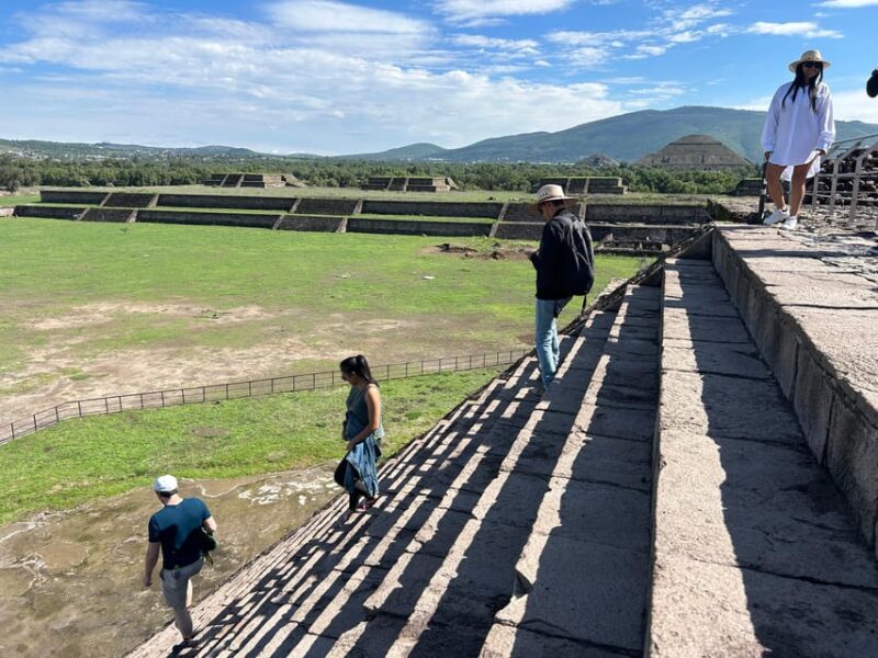 Teotihuacan Pyramids Expressed Without Tourist Traps. - Guided Tour of Key Pyramids