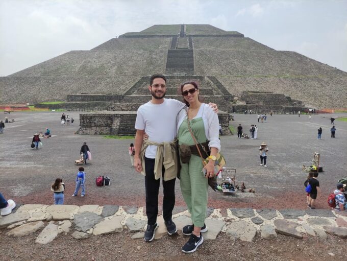 Teotihuacan Pyramids: Private Tour With Round Trip Transport - Important Information