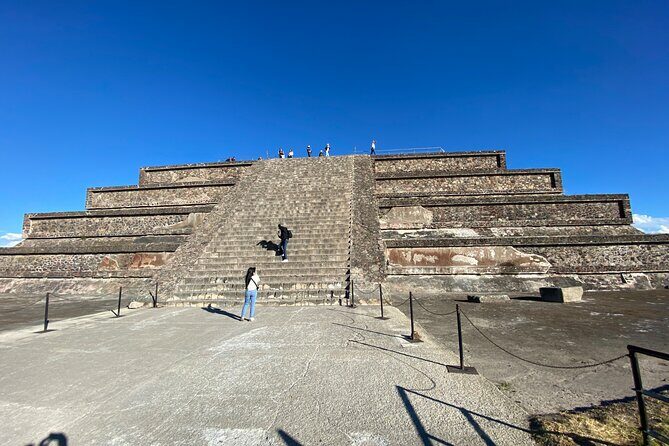 Teotihuacan Pyramids VIP Tour without Commercial Stops - FAQ