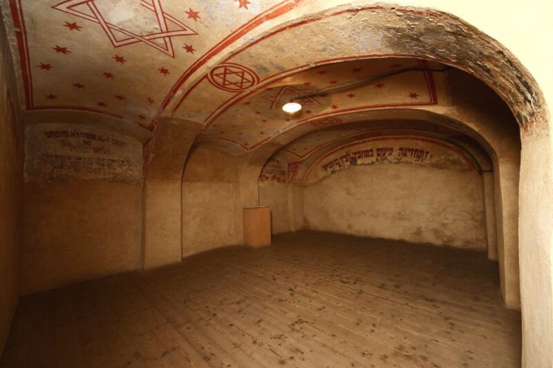 Terezin Memorial: Entry Ticket Combo W. Guided Walking Tour - Included Historical Sites